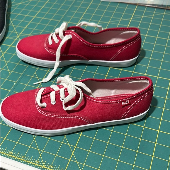 Keds Women's Red Canvas Sneakers - great condition. Like new but no tags. - Picture 5 of 6